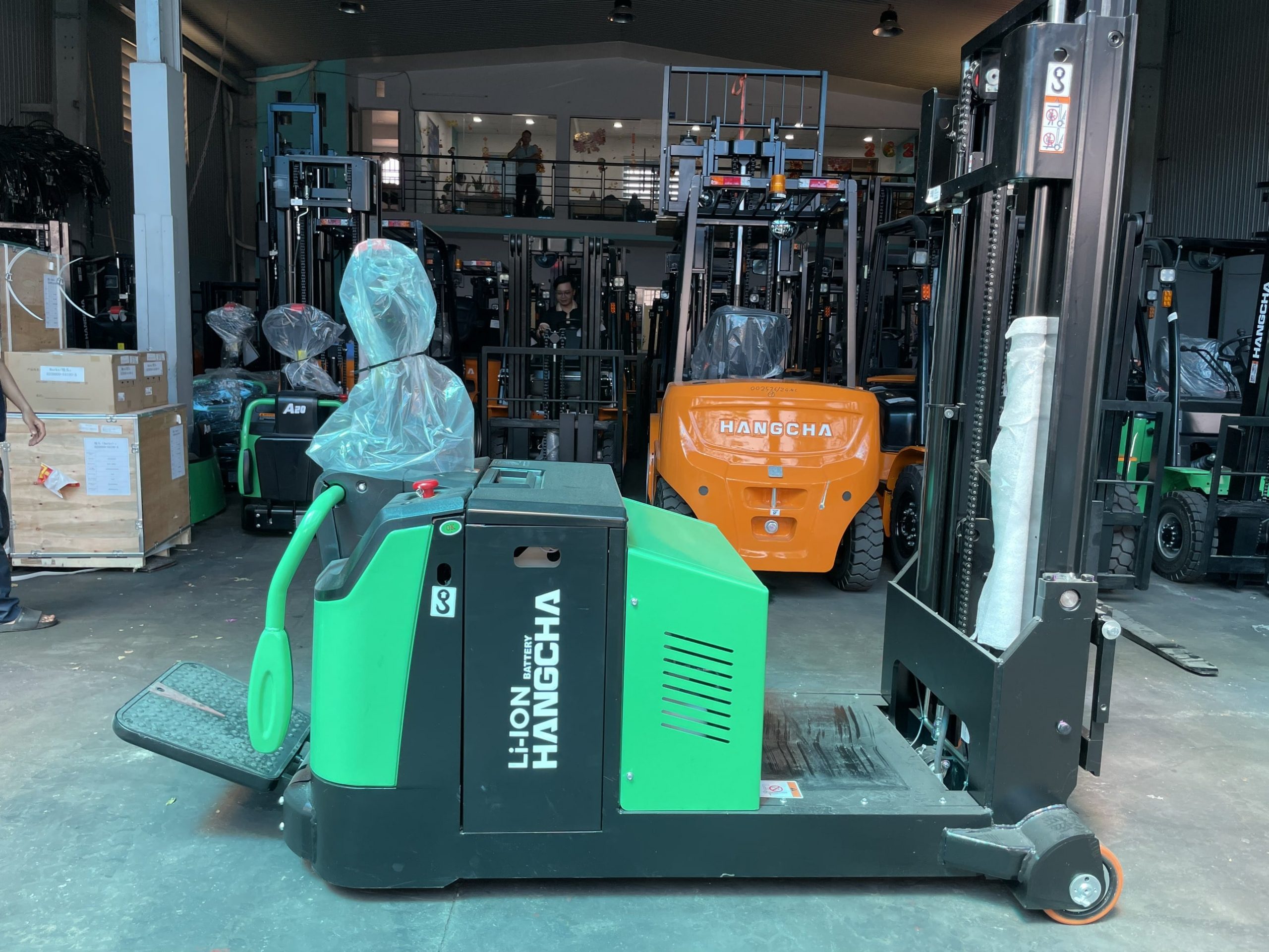xe nâng hangcha điện mast move