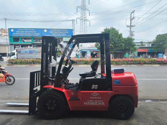 xe nâng dầu